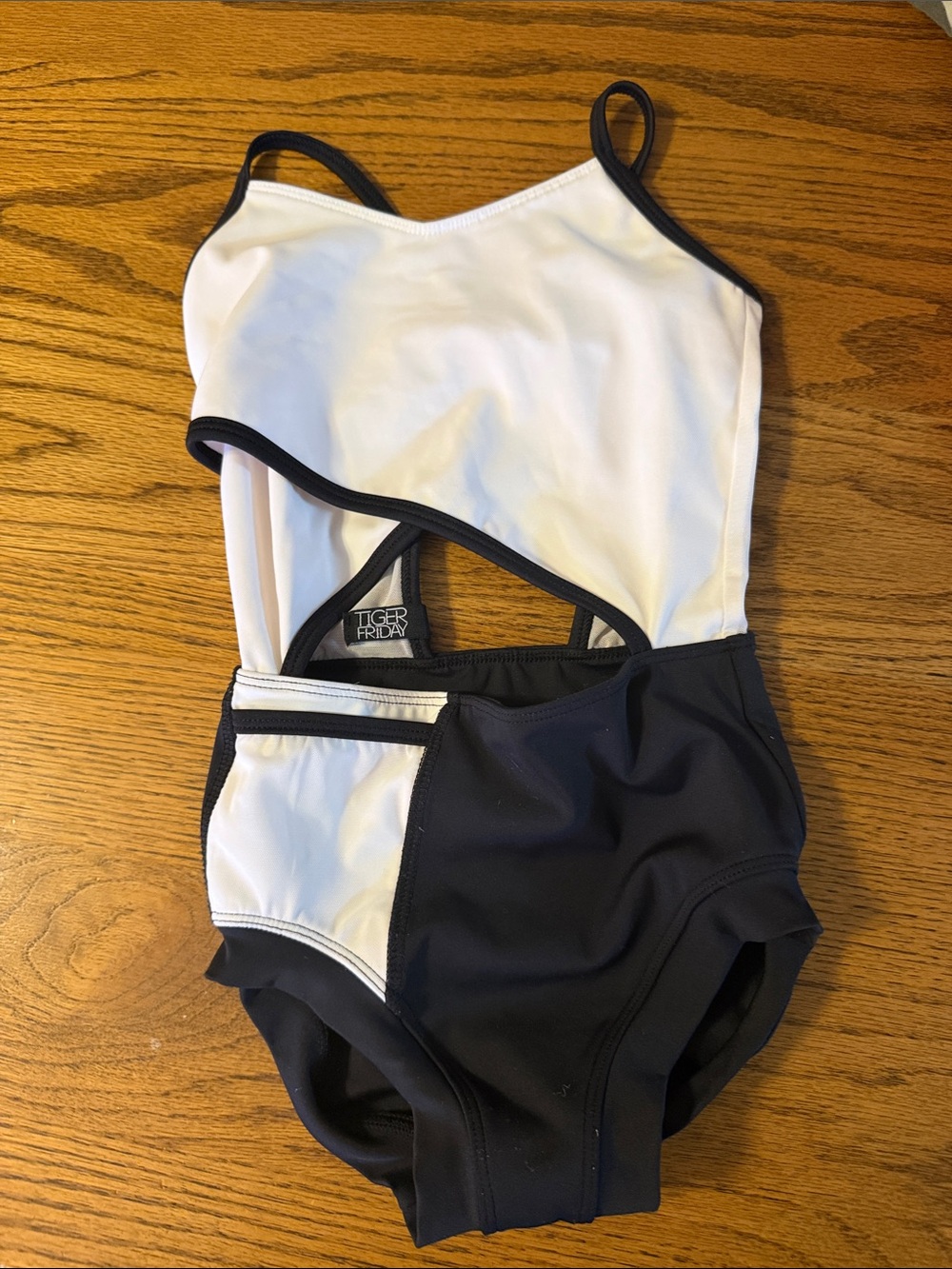 Tiger Friday Girls' Black & White Cutout